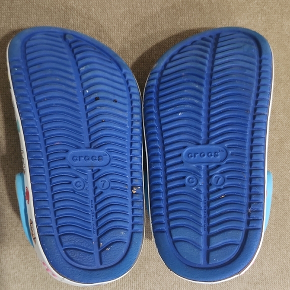 Paw Patrol Kids Blue Crocs - Picture 6 of 7